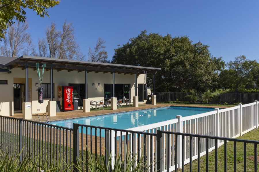3 Bedroom Property for Sale in Somerset West Mall Triangle Western Cape